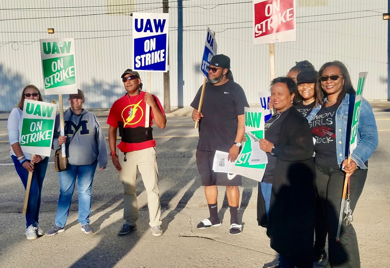 UAW strike forces GM to close Mexican pickup truck factory