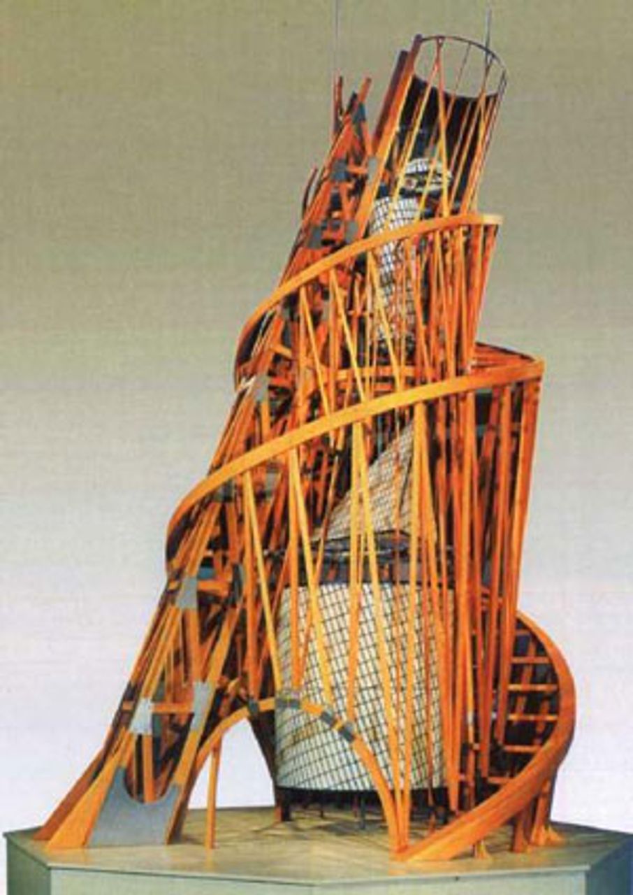 Tatlins Modell für das <I>Denkmal für die Dritte Internationale, ausgestellt In Petrograd</I>, November 1920