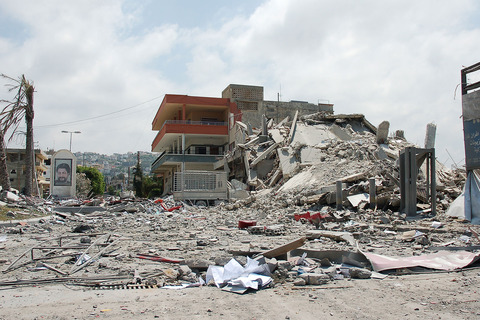 http://www.wsws.org/asset/b5485061-72fe-4ddd-9035-1a8782332d3M/Bombed_commercial_centre.jpg?rendition=image480