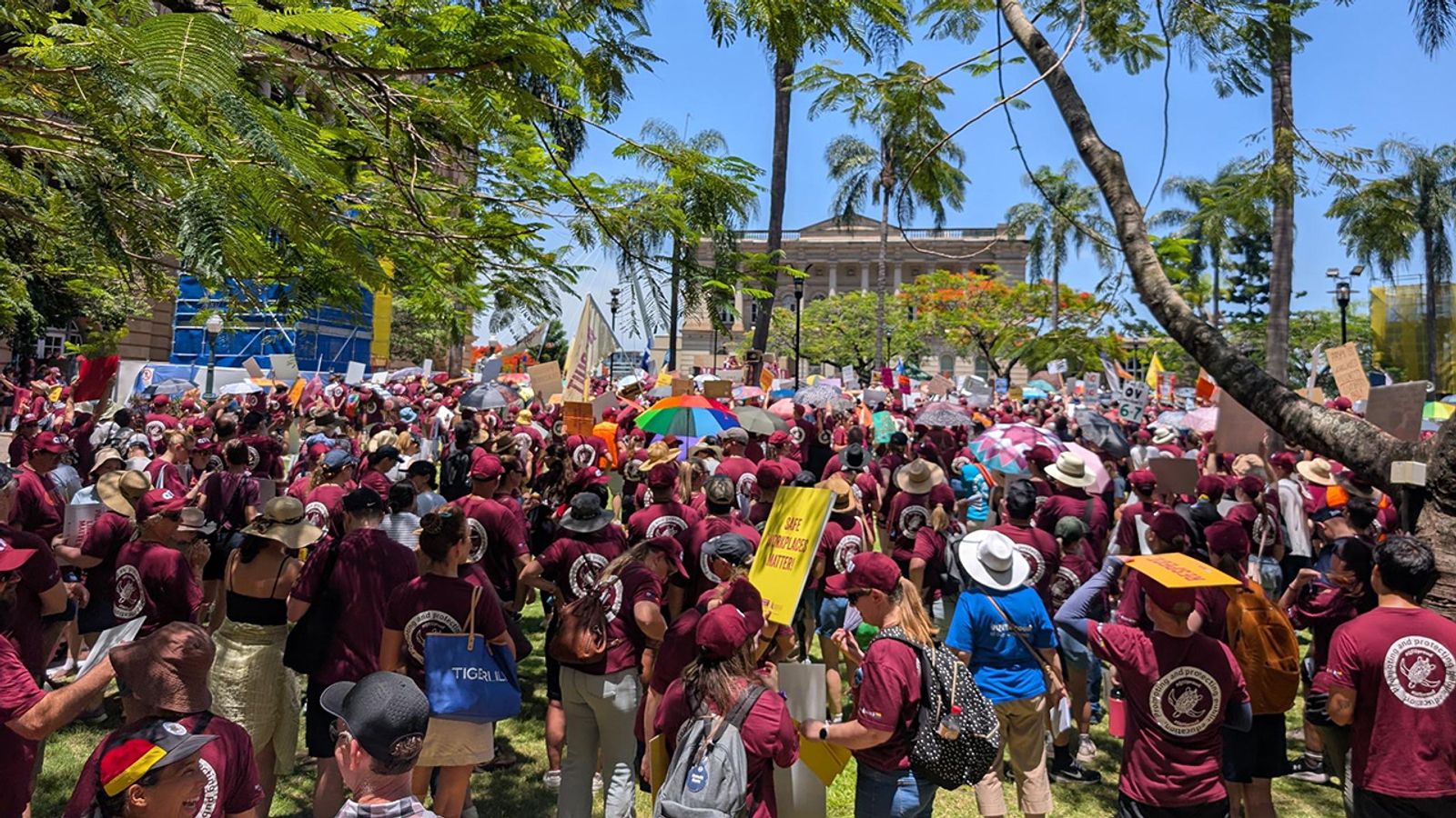 Australia: Thousands of Queensland teachers join second one-day strike