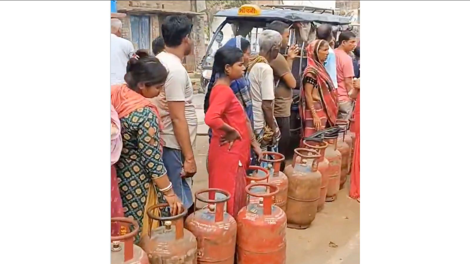 India roiled by economic shocks from criminal US-Israeli war on Iran