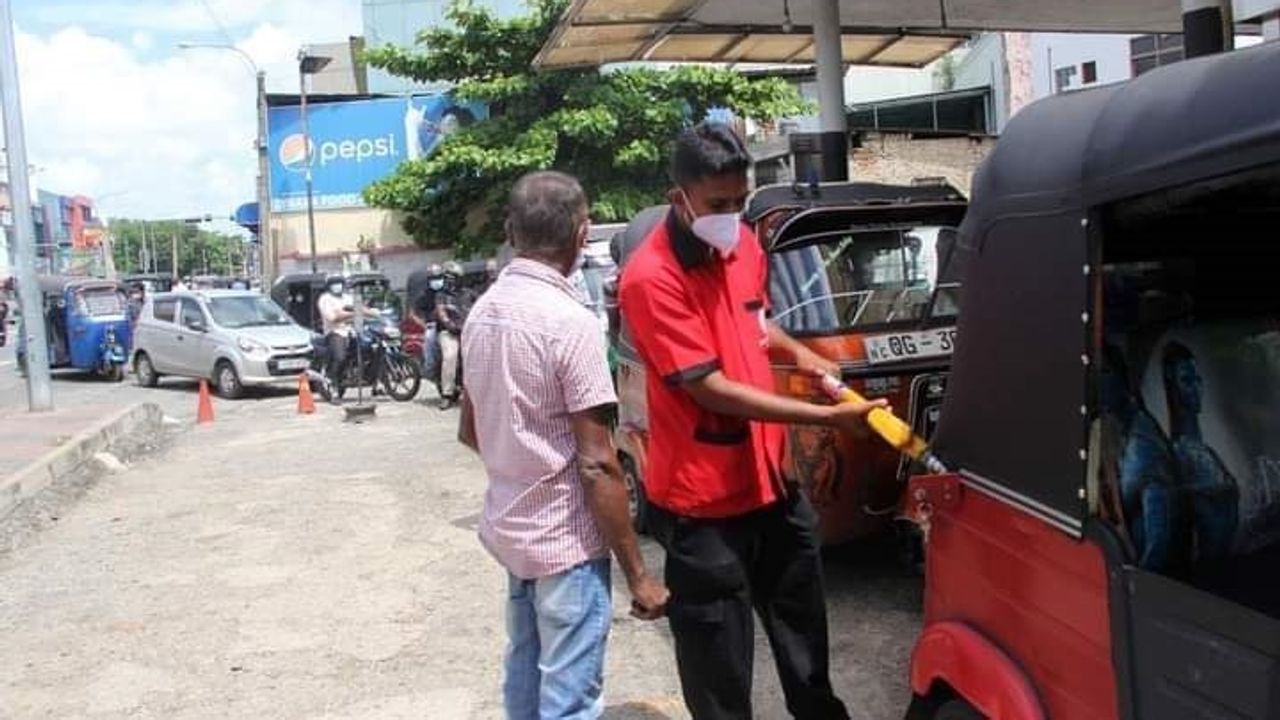Sri Lanka engulfed by power cuts and fuel shortages - World Socialist Web  Site