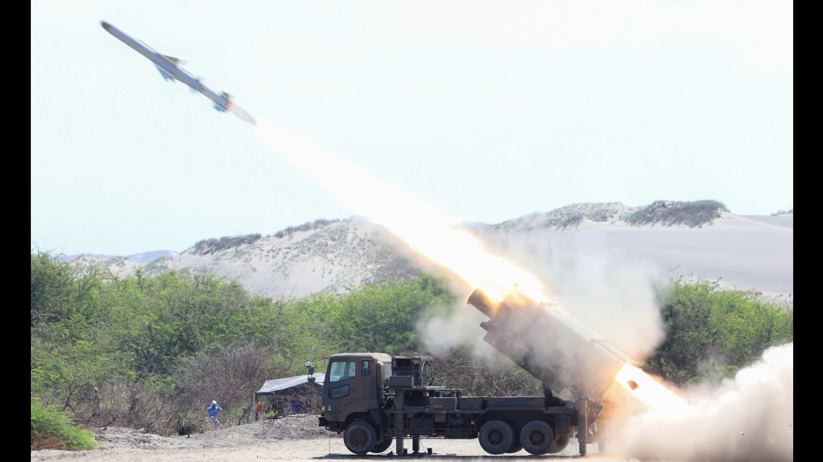Japan and the Philippines to deepen military collaboration against China