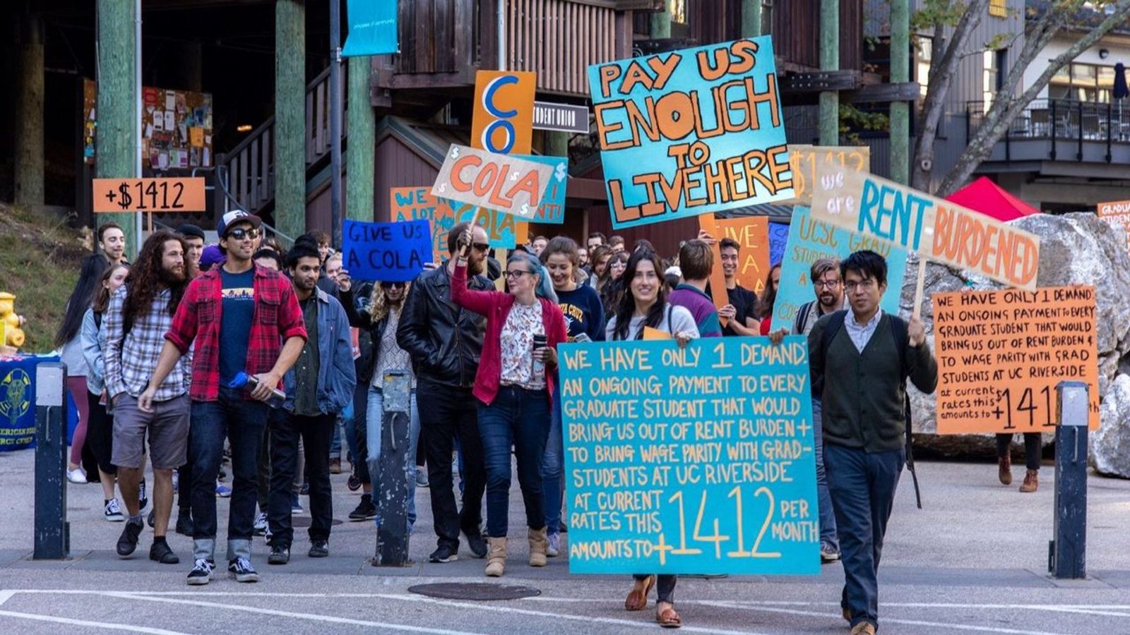 University of California grad students demand higher pay and better  conditions - World Socialist Web Site