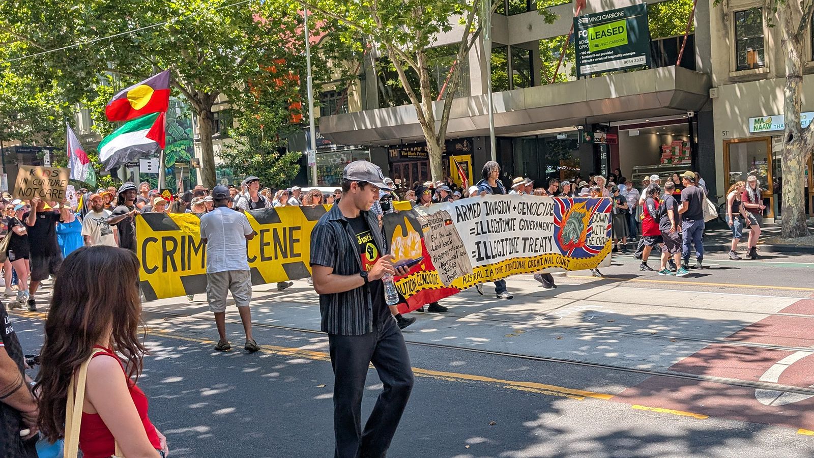 Attendees at Australia’s “Invasion Day” defend free speech and oppose oppression of Aboriginal people
