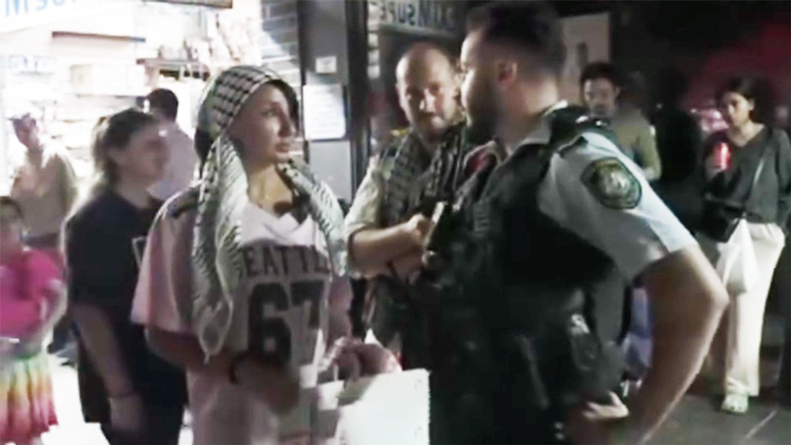 Australia: Police confiscate anti-genocide placard at Ramadan festival in Lakemba