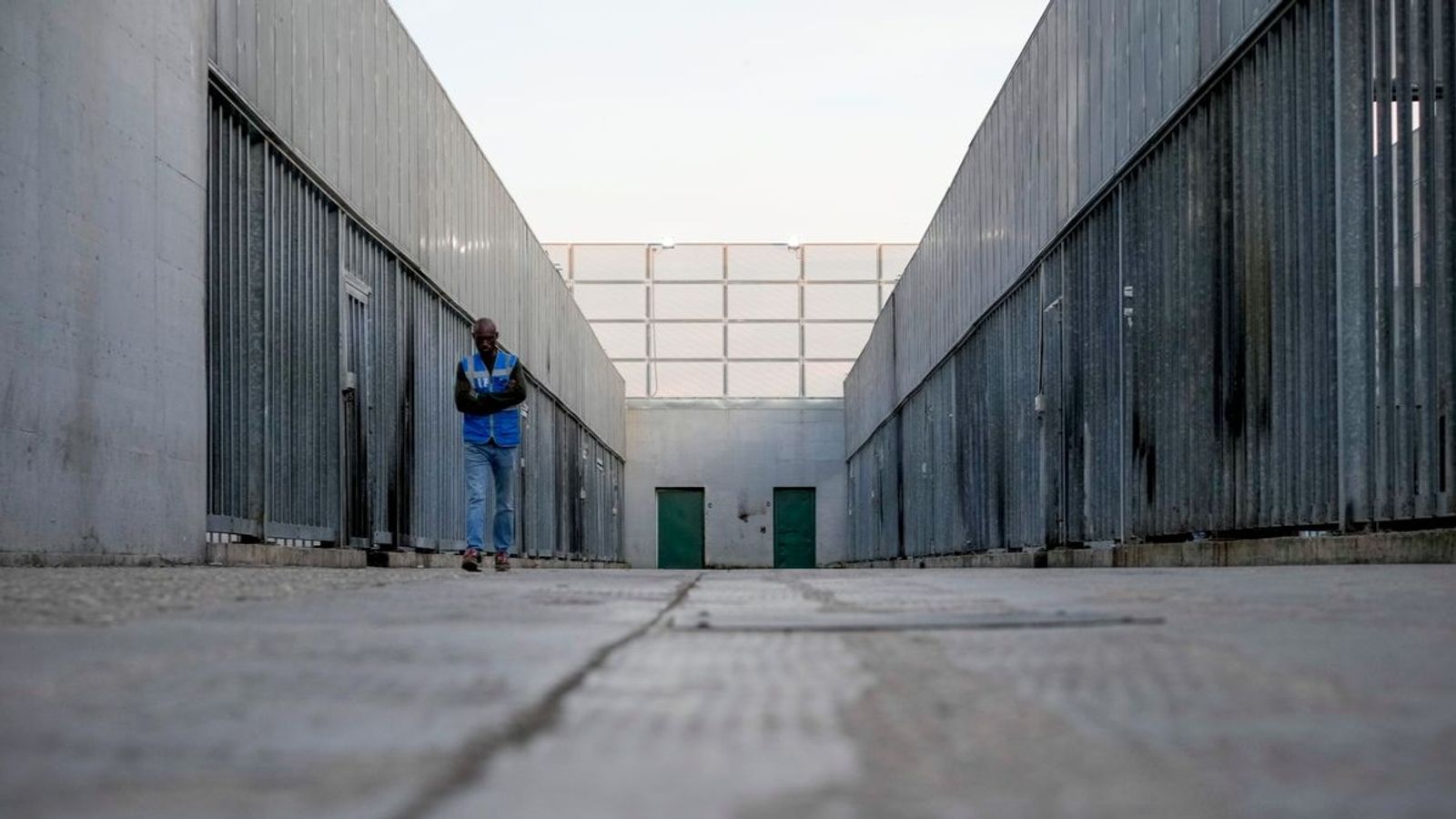 “Return Hubs”: EU organises deportation camps outside Europe