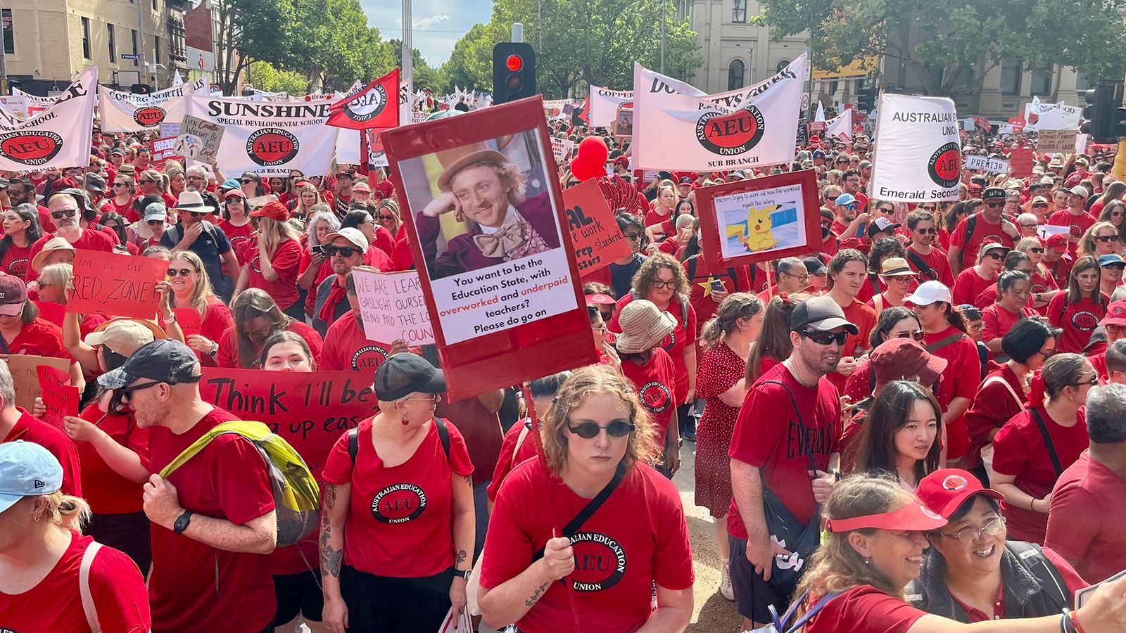 Australia: Victorian teachers confront another AEU sellout