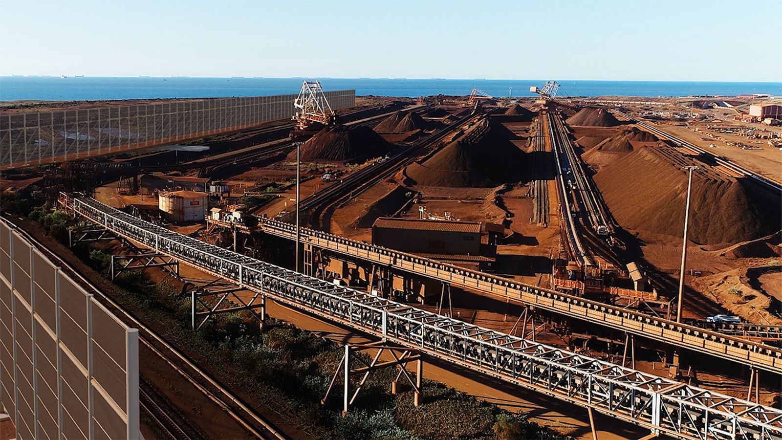 Australia: BHP hires strikebreakers as mining workers vote for industrial action