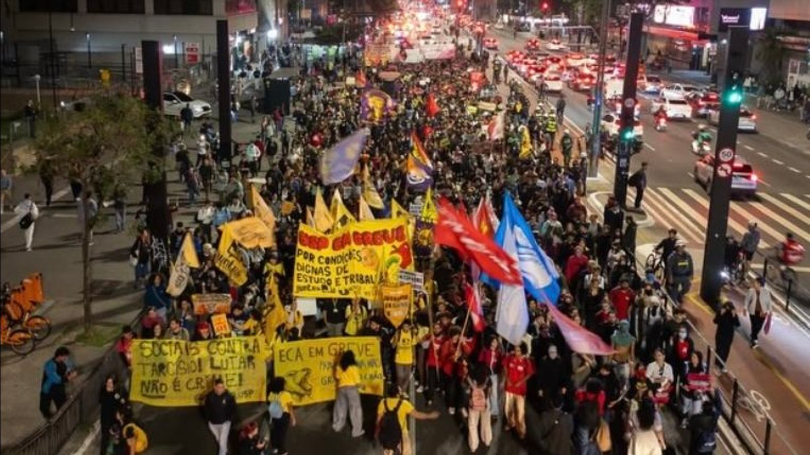 University and school strikes shake São Paulo on the eve of explosive elections in Brazil