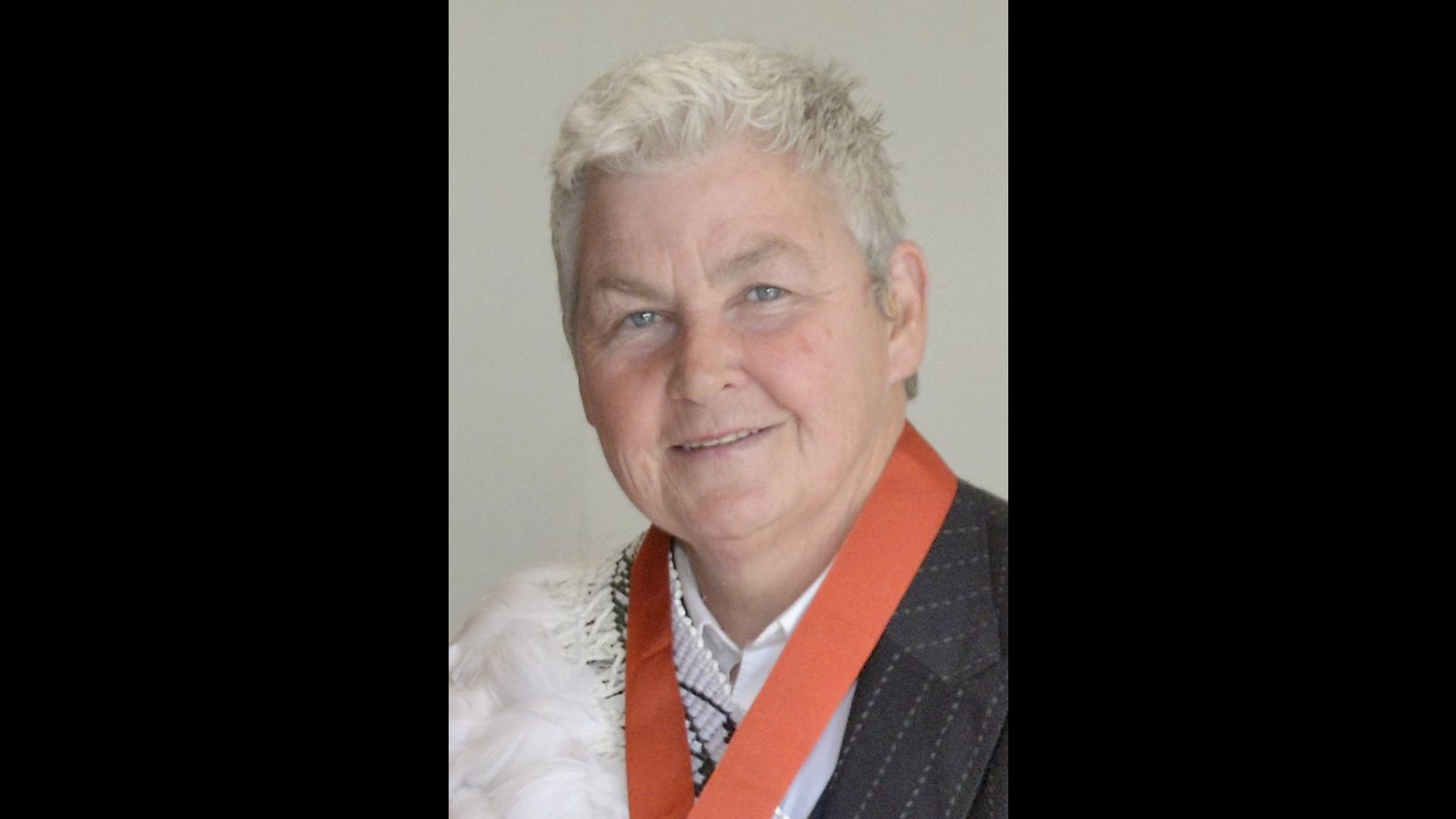 Prominent New Zealand entertainer Lynda Topp denounces government’s military budget
