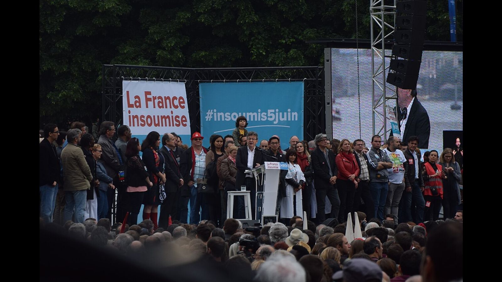 Derrière la classification de LFI comme parti d’extrême gauche : une campagne contre les droits démocratiques
