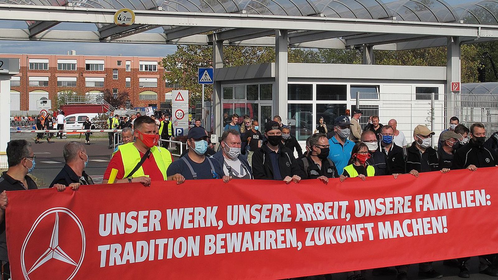 Im-Mercedes-Werk-in-Marienfelde-w-chst-der-Widerstand-gegen-die-IG-Metall