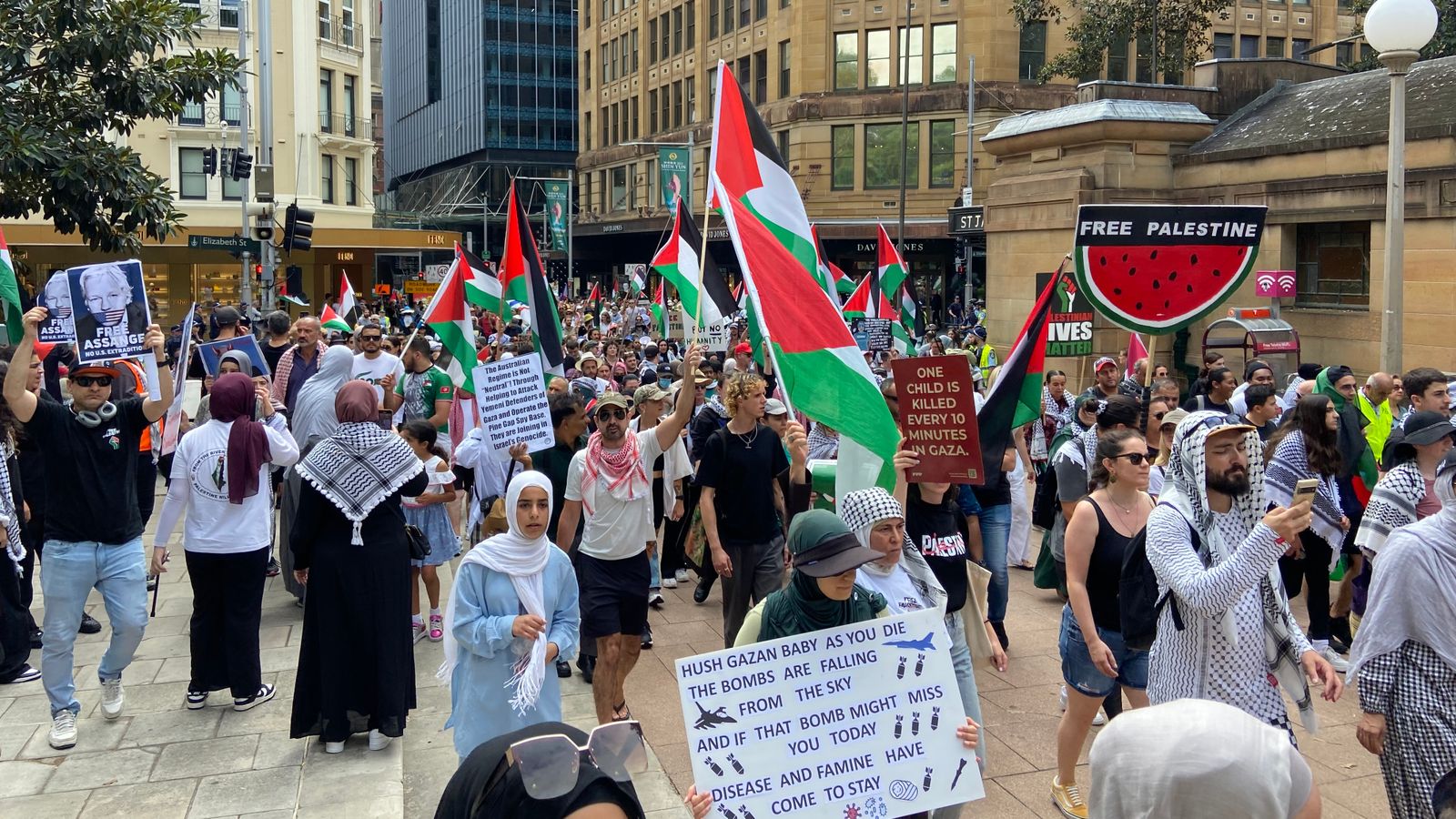 Health workers prominent at Australian protests against Gaza genocide: “I'd  never vote Labor again” - World Socialist Web Site