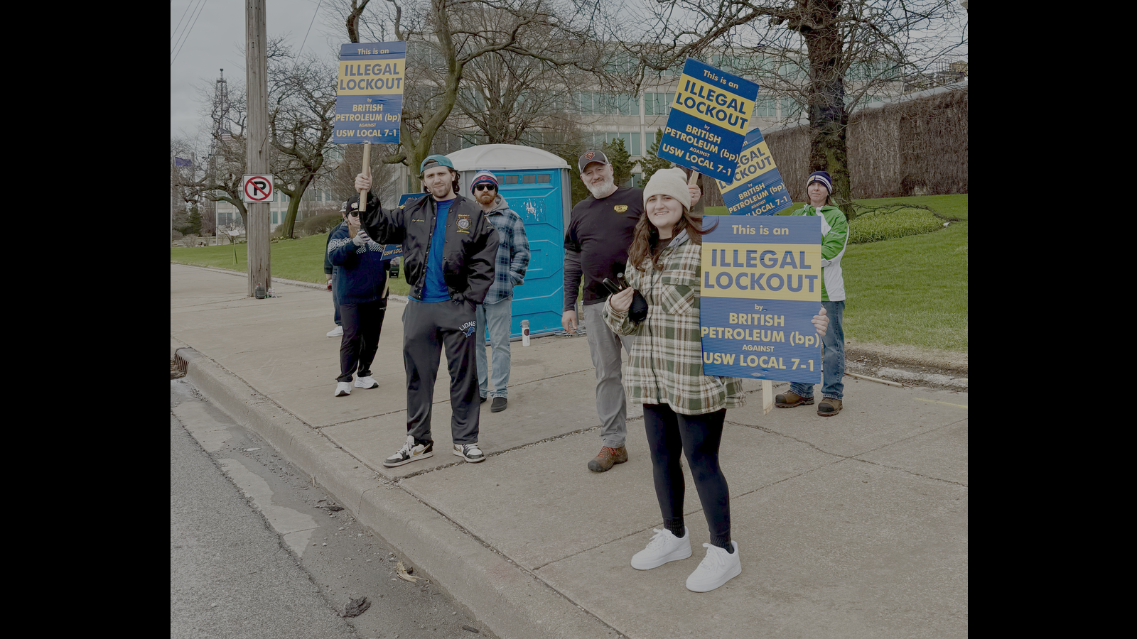 BP Whiting lockout enters 4th week, as 1,700 Northern Indiana utility workers are locked out