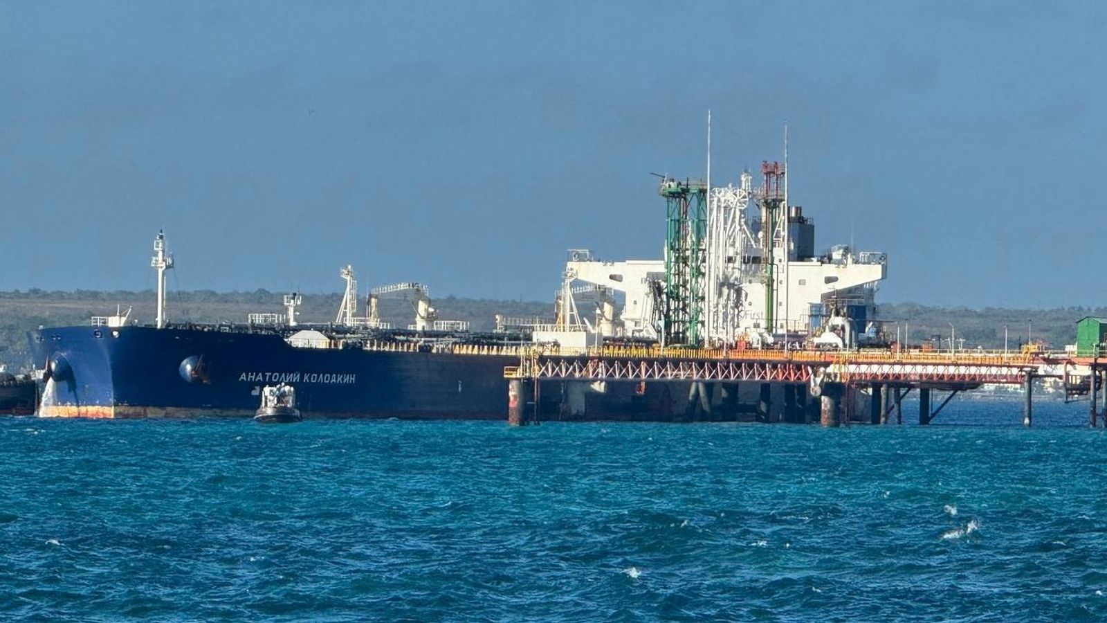 Pentagon drafts plans for military assault on Cuba