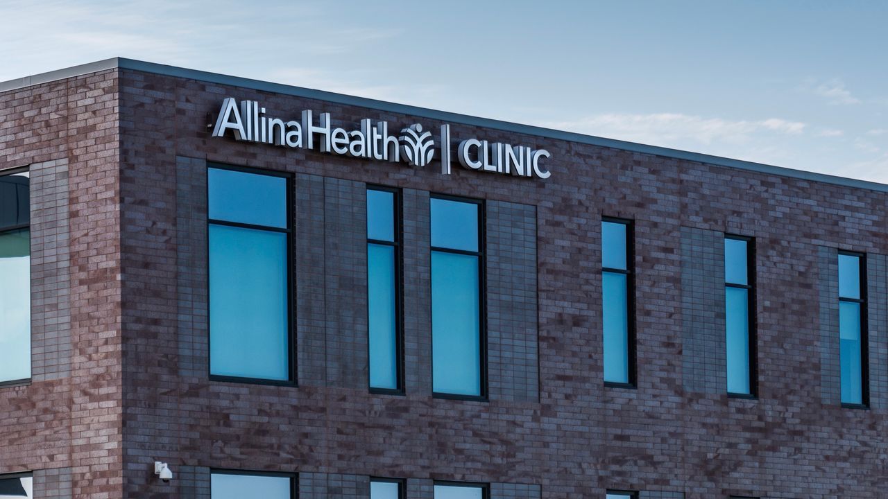 wsws.org - Minnesota Allina Health doctors authorize strike as hospice nurses walk out amid merger with California giant Sutter Health, AI cuts