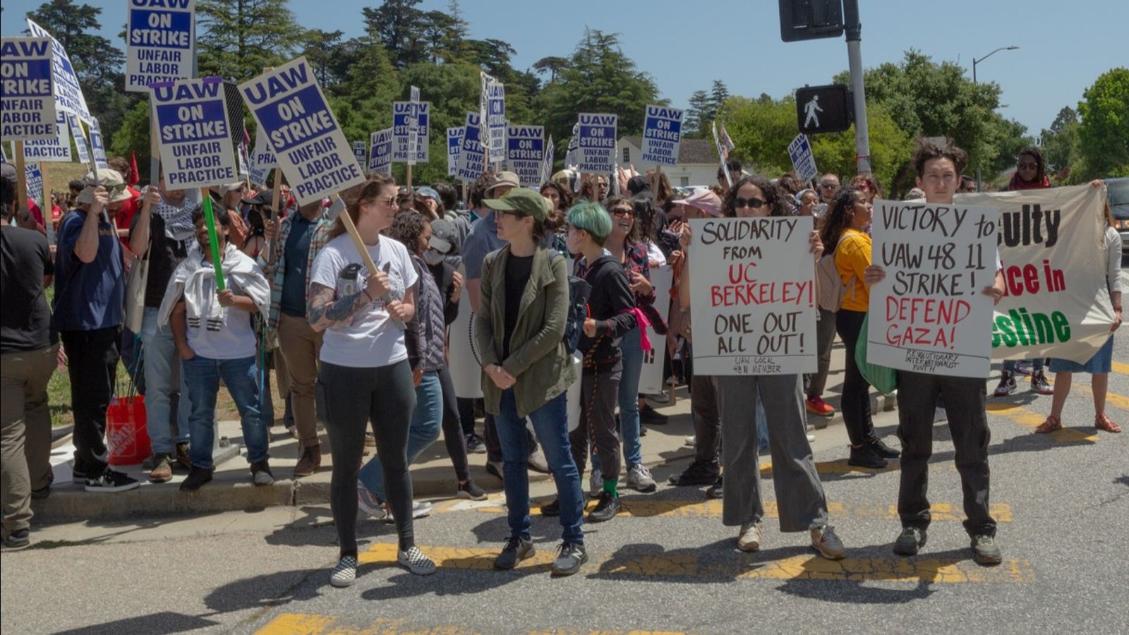 Defying strike mandate, UAW keeps 40,000 University of California educators on job after contract expires