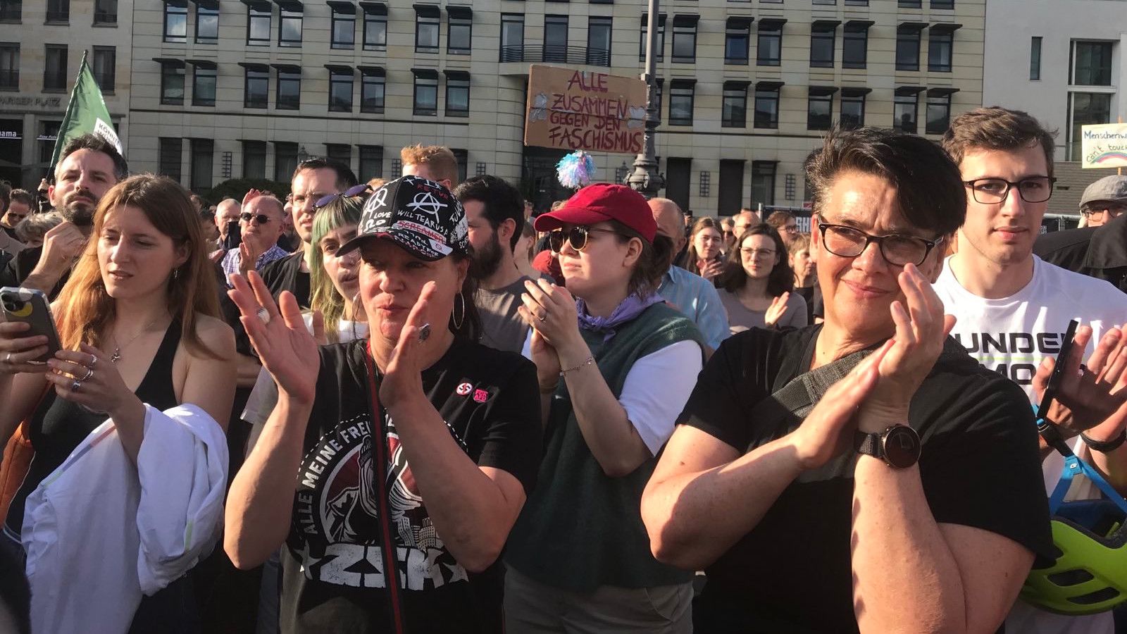 SPDの政治家マティアス・エッケに対する残忍な攻撃から得た教訓は何でしょうか?
