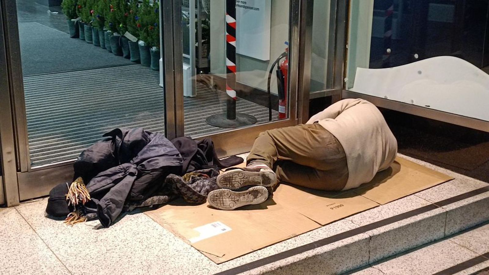 Stark increase in UK homeless deaths in 2022, more than 4,000 dead ...