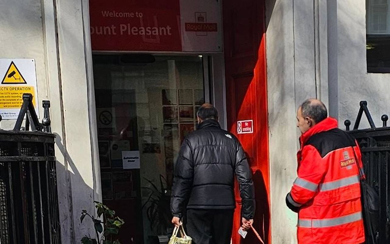 wsws.org - 'We are fighting this war for the banks': London post and transport workers denounce bombing of Iran