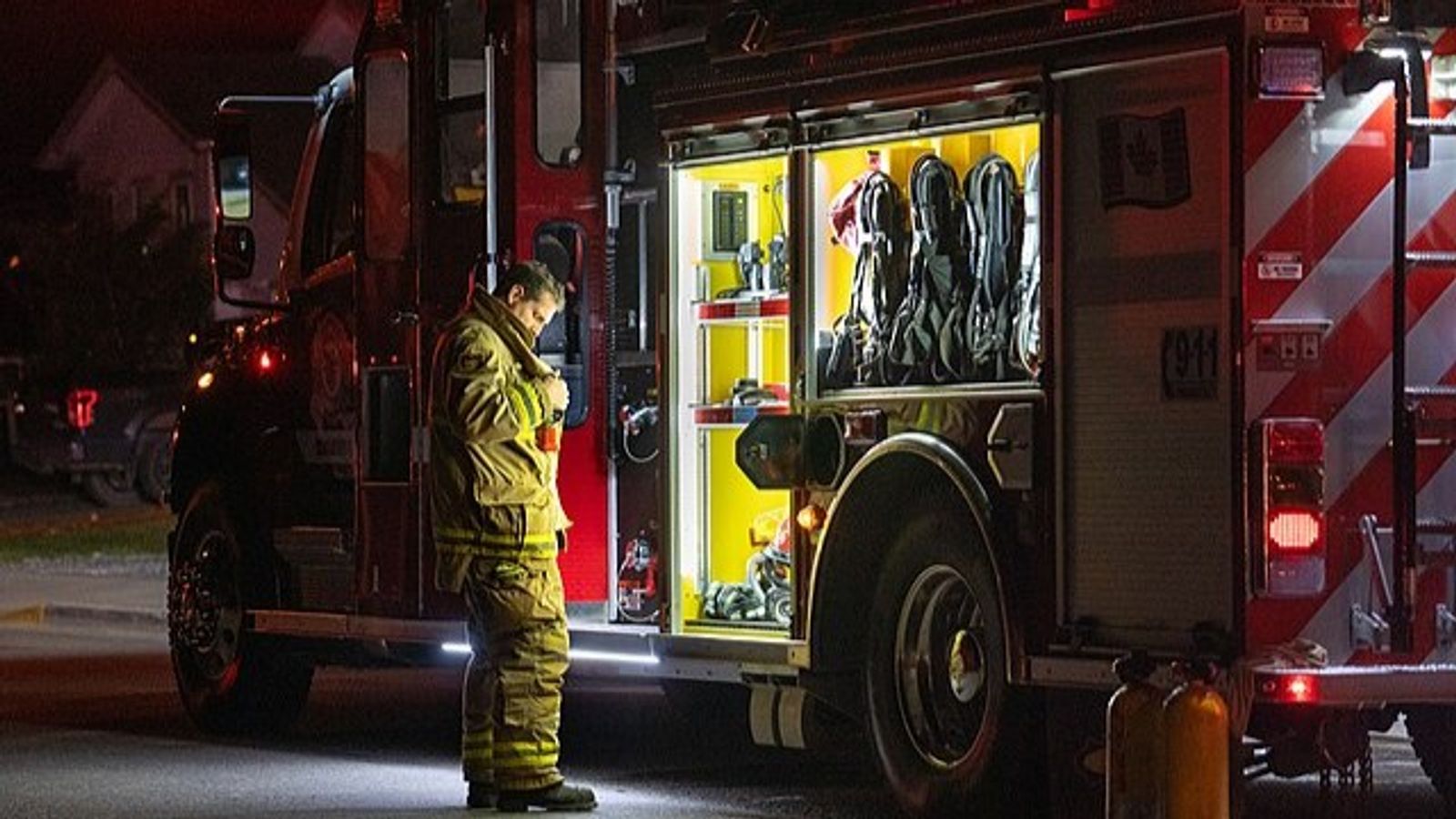 Der Brand von Alliance Interiors in Lansing, Michigan, bringt erneut unsichere Bedingungen in dem Werk ans Licht, in dem im April ein junger Arbeiter niedergeschlagen wurde