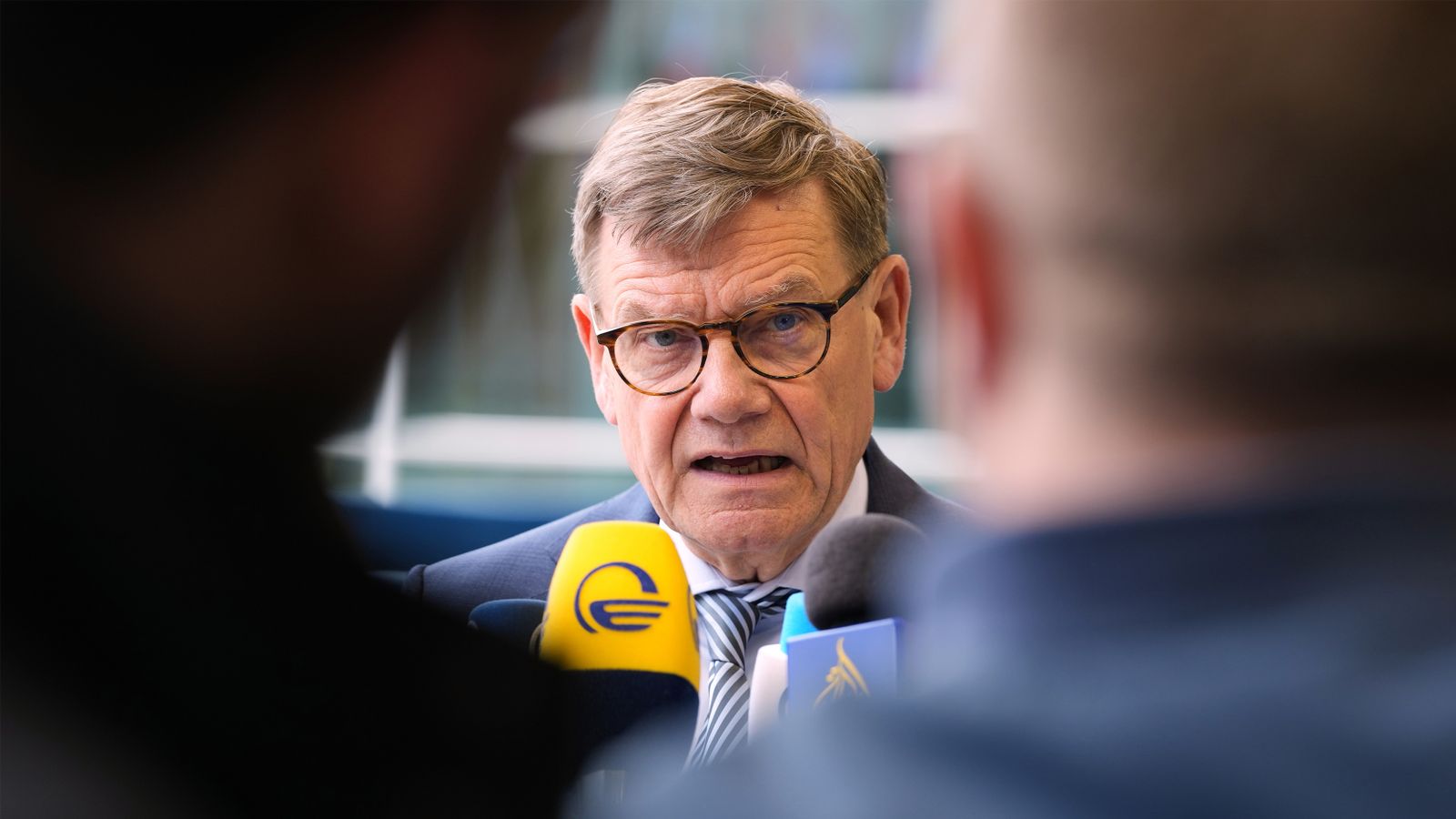 Germany summons Russian ambassador and escalates confrontation with Moscow