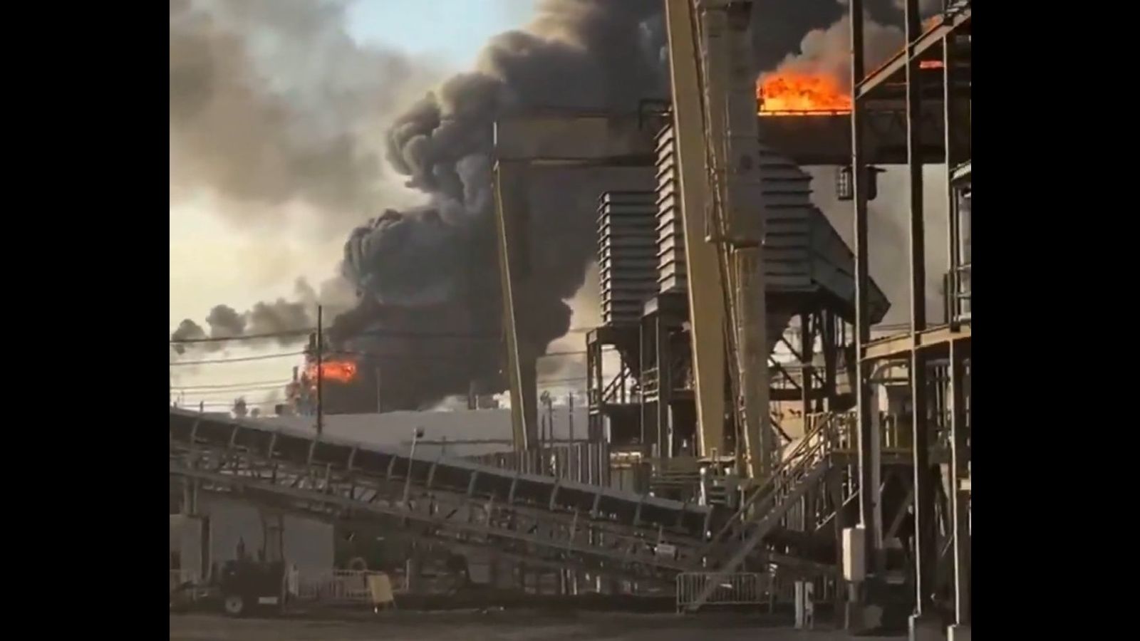 Explosion rocks Valero’s Port Arthur, Texas refinery
