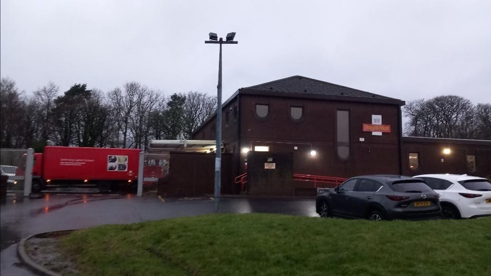 Cumbernauld Delivery Office：CWUがRoyal MailのUSO改革パイロットを施行する方法