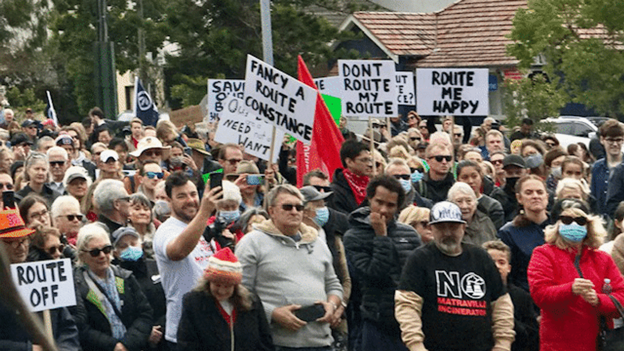 Australia: Hundreds protest Sydney bus route cuts - World Socialist Web Site