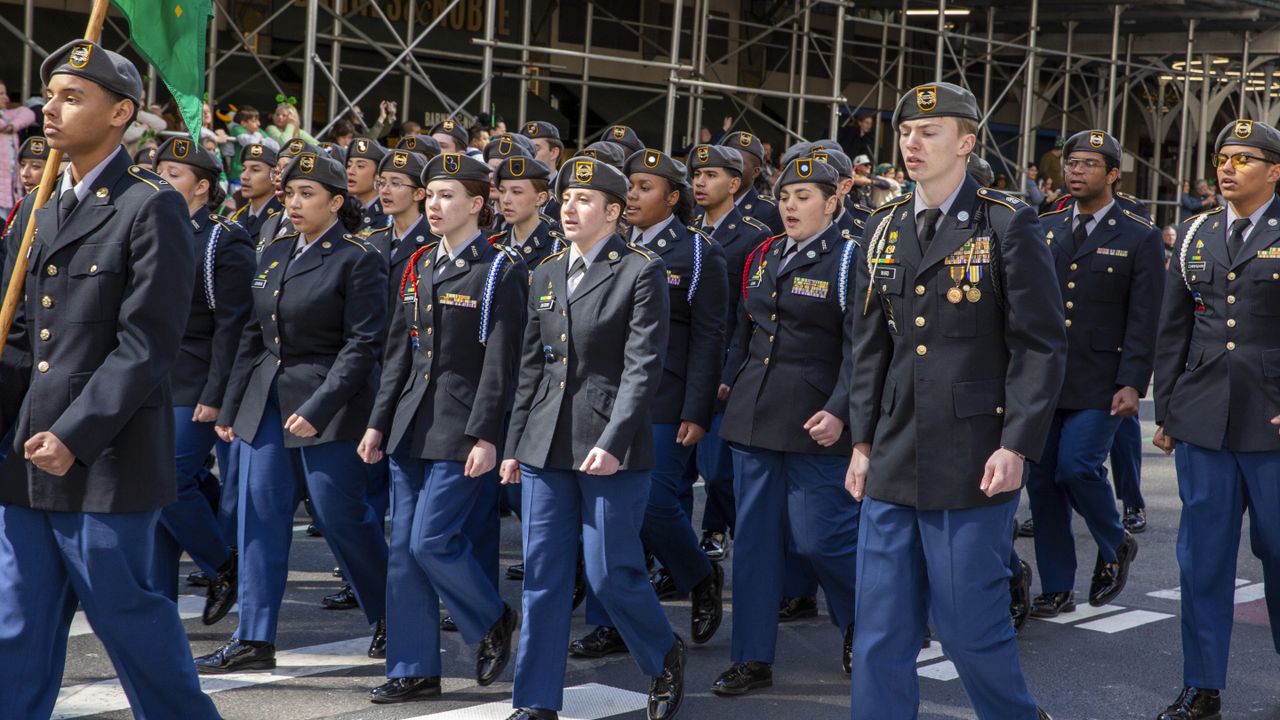 wsws.org - The US government's multi-pronged push to coerce young people into the military