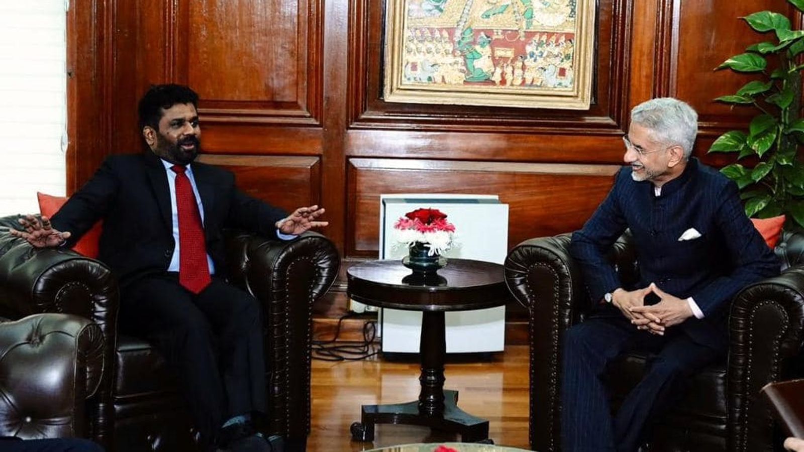 Der Vorsitzende der Oppositionspartei JVP in Sri Lanka besucht Indien