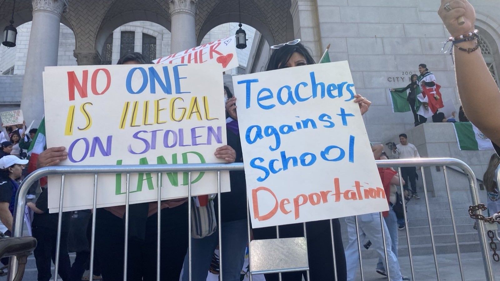 LA high school students walk out to protest ICE raids - World Socialist ...