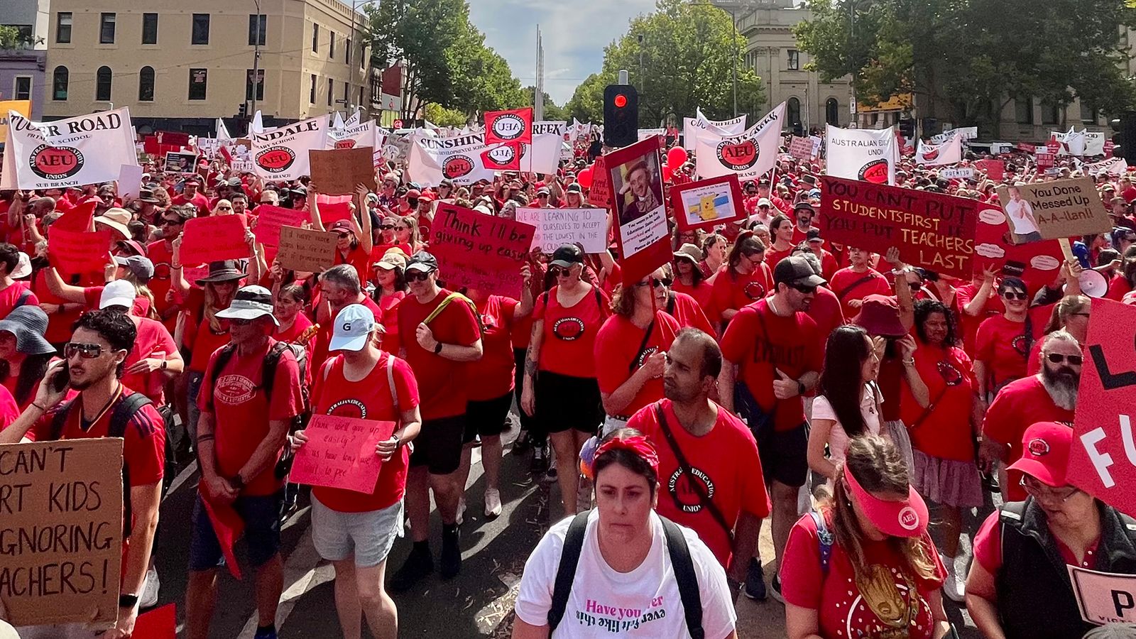 Australian Education Union divides teachers to prepare sellout in Victoria—build rank-and-file committees