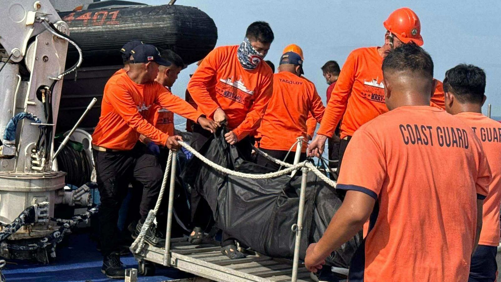 Ferry sinks in Philippines killing 42, dozens more missing