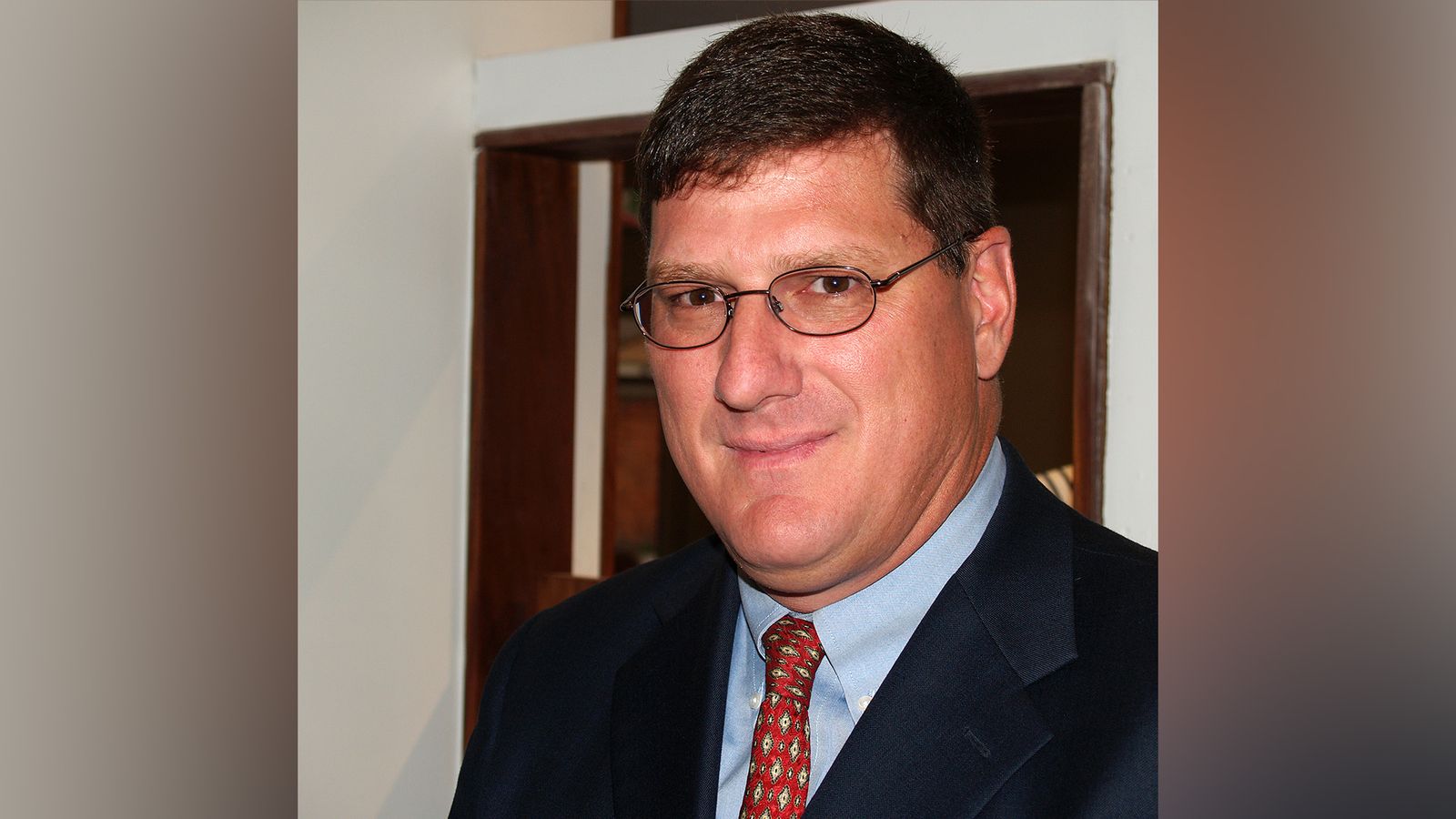 State Department strips Scott Ritter’s passport at New York airport ...