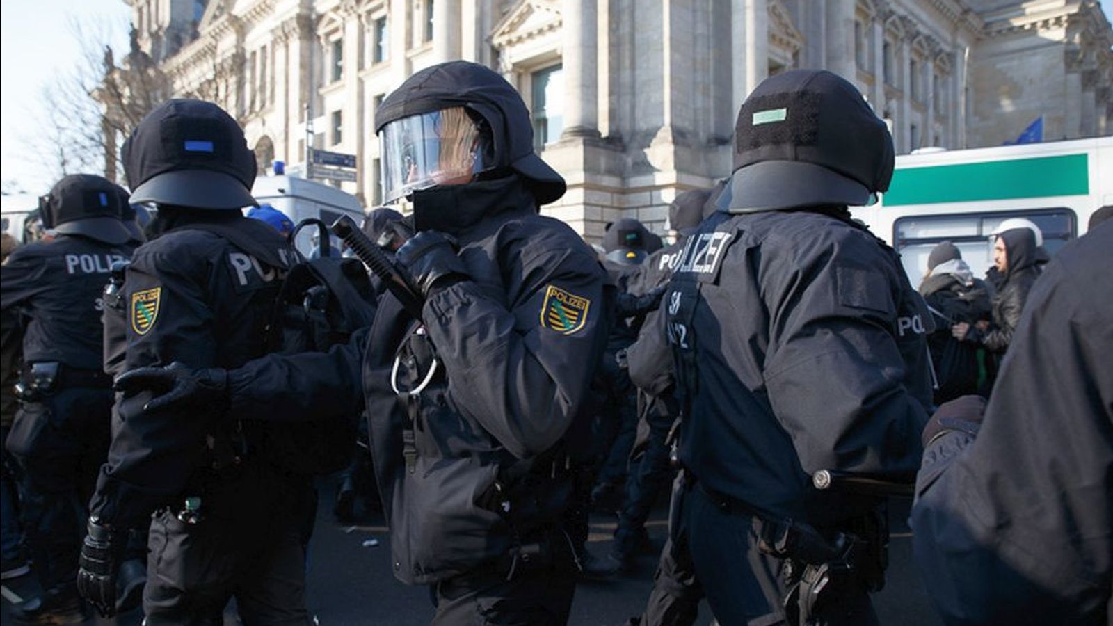 1,000 anti-fascist demonstrators detained in Leipzig, Germany ...