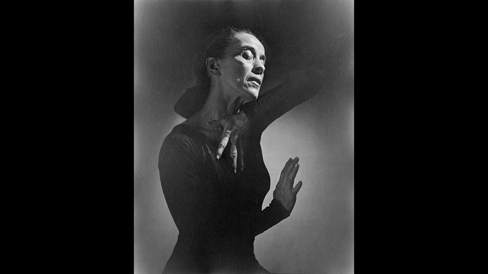 Ongoing fiasco at the “Kennedy-Trump” center: Musicians, dance companies and others reject effort to associate the US president with the arts