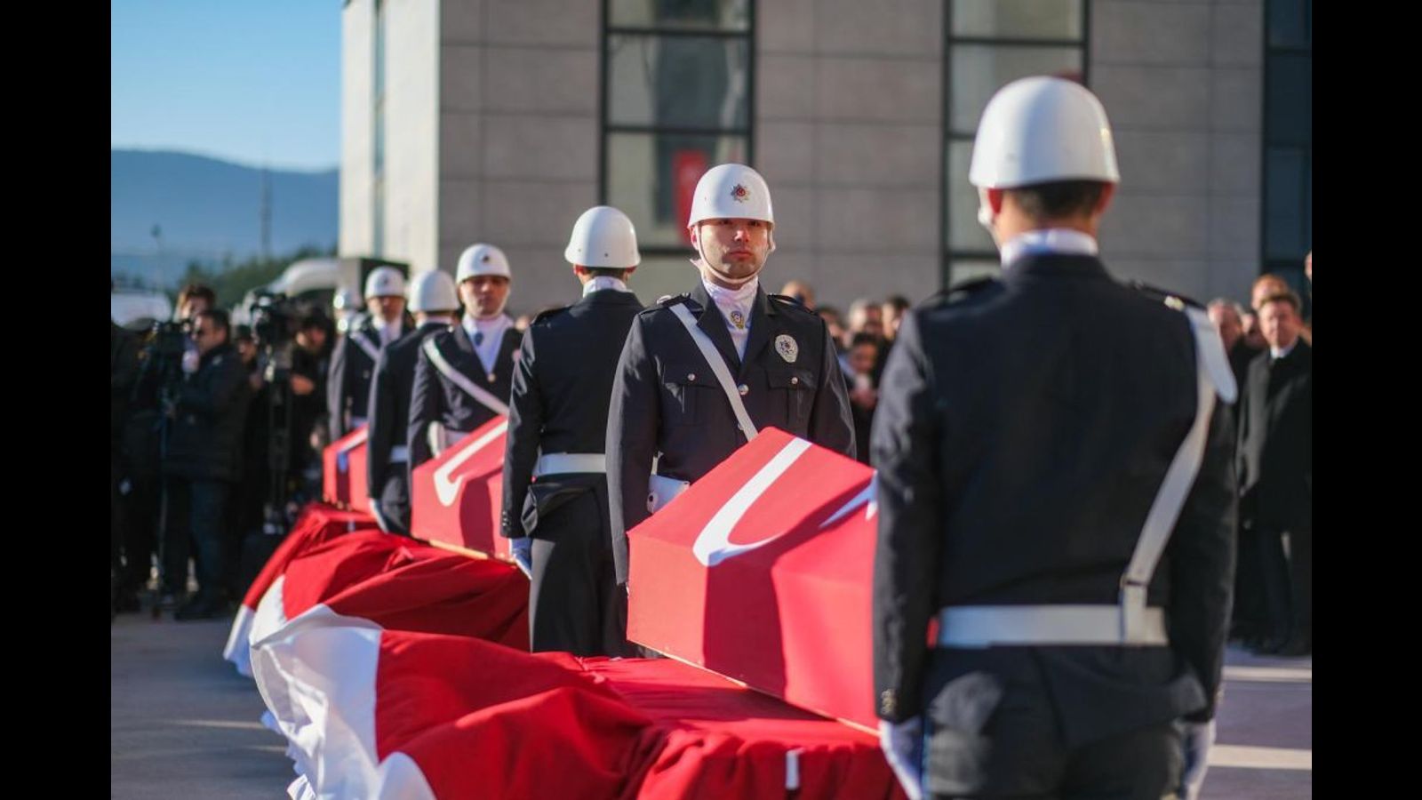 Three police officers killed during an operation against ISIS in Turkey