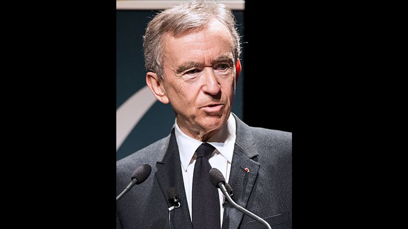 Bernard Arnault (LVMH) : la France sous l'emprise du luxe 