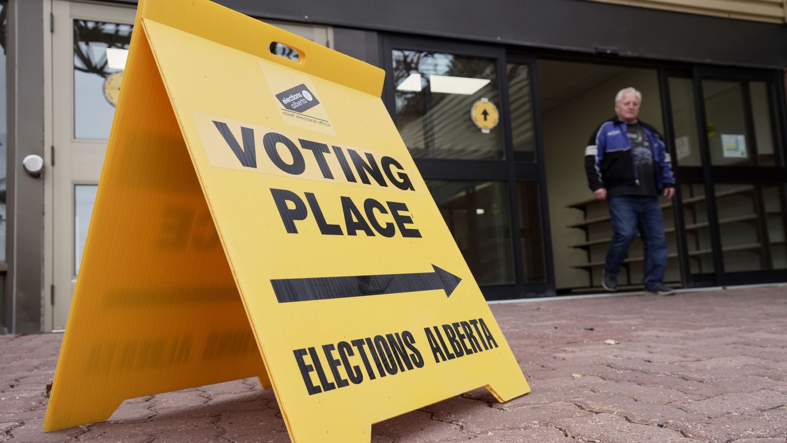 Le référendum sur l’indépendance de l’Alberta et la lutte contre Trump et l’extrême droite