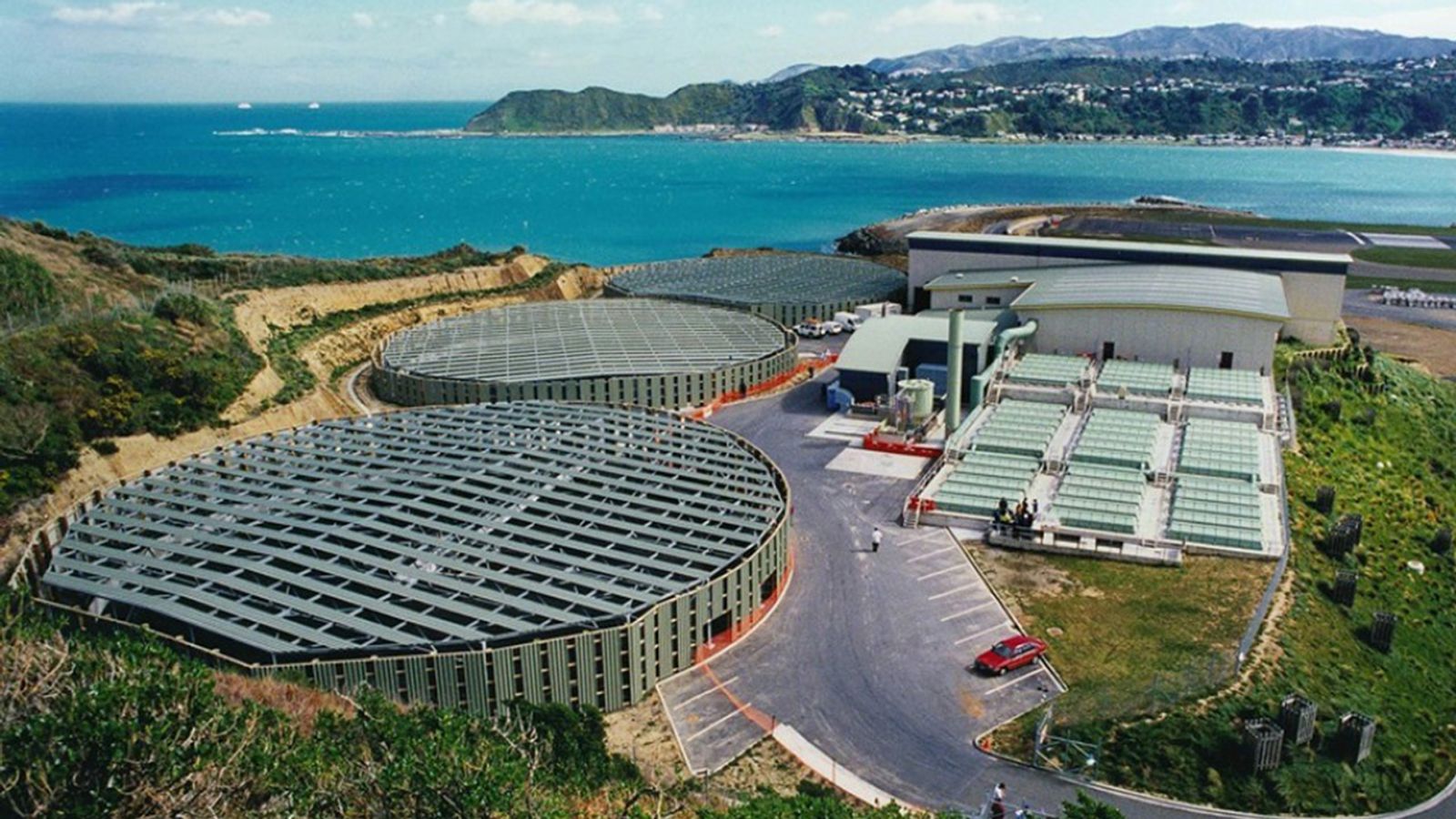 New Zealand’s capital city faces environmental disaster from massive sewage leak