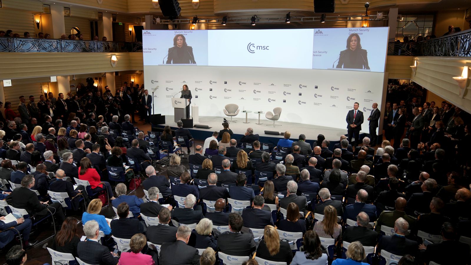 Конференция в мюнхене. Конференция в мюнхене сегодня. Конференция в мюнхене. Мюнхенская конференция суть. Мюнхенская конференция 2007.