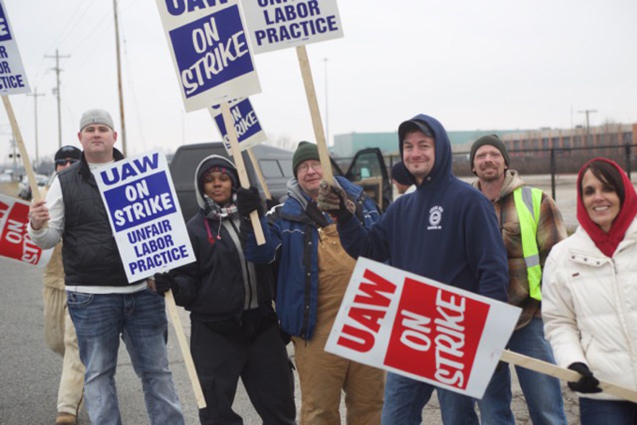 wsws.org - Nexteer auto parts workers in Saginaw force UAW to schedule strike vote after rejecting two sellout contracts