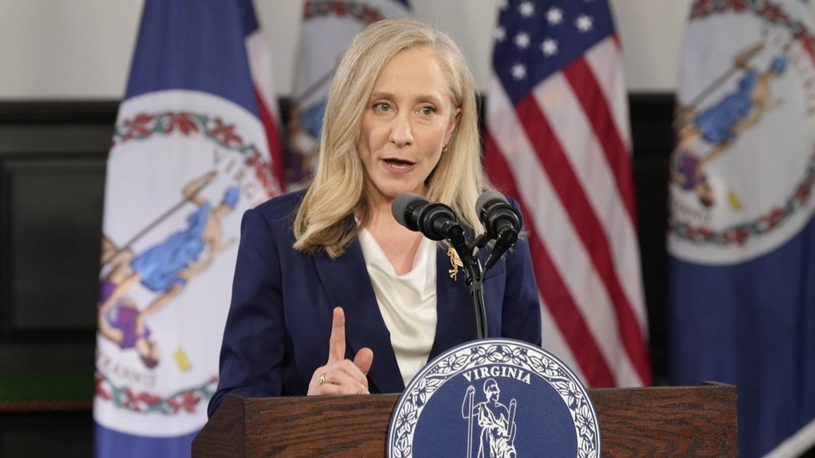 Virginia Governor Spanberger vetoes collective bargaining and immigrant protection bills
