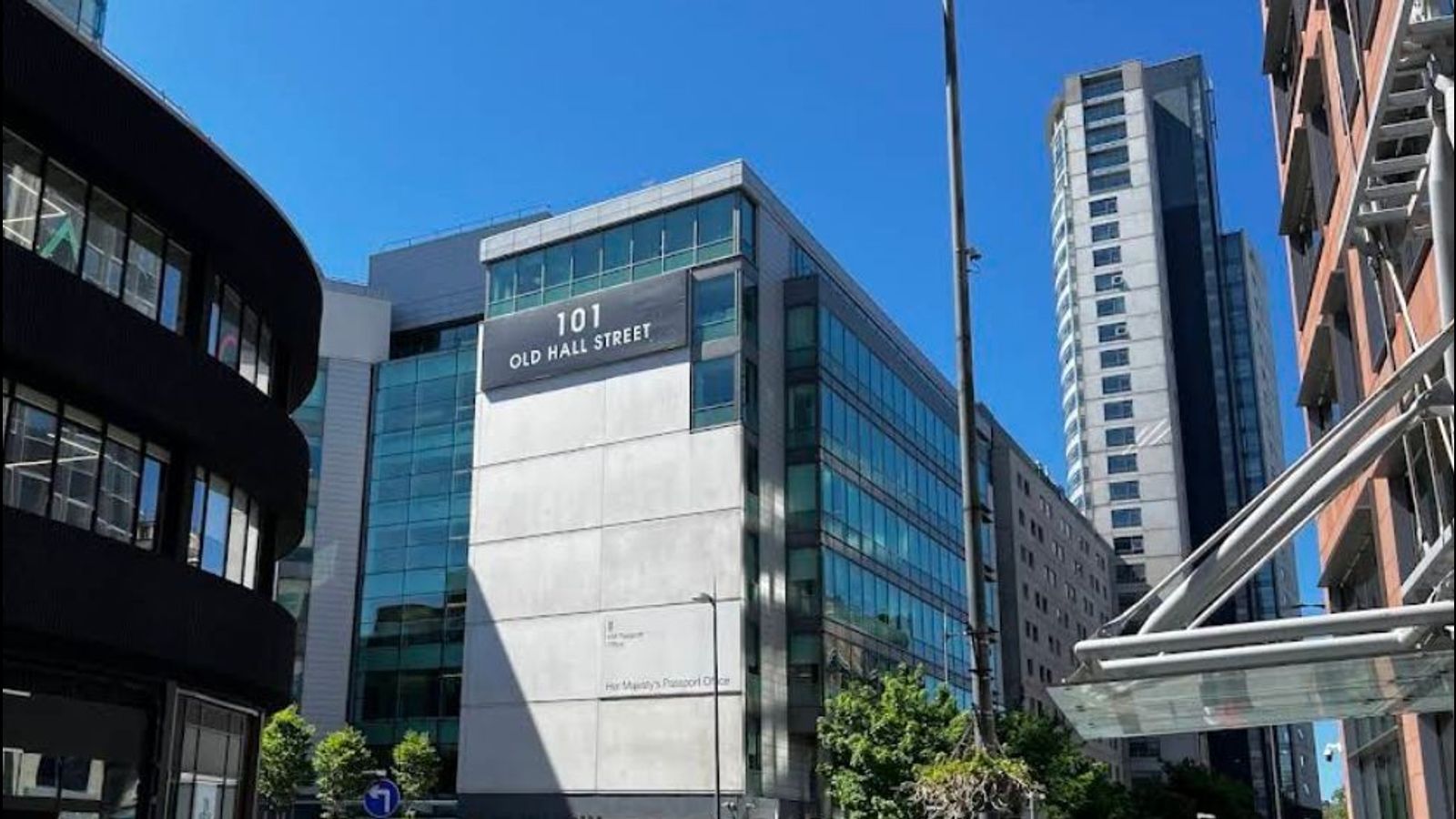 UK Diligenta workers set to strike against real terms pay cut