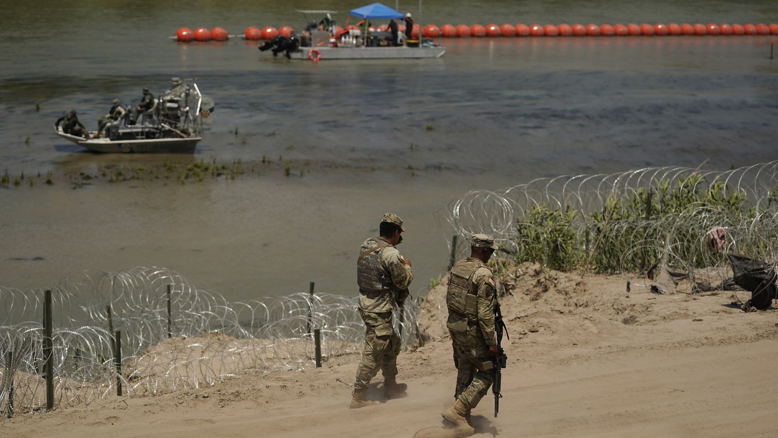Texas National Guard soldier shot Mexican citizen across the border ...