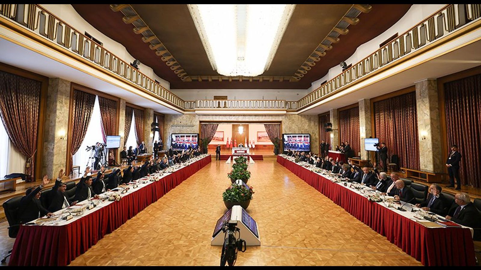 Turkish parliamentary committee overwhelmingly approves report on negotiations with Kurdish Workers Party