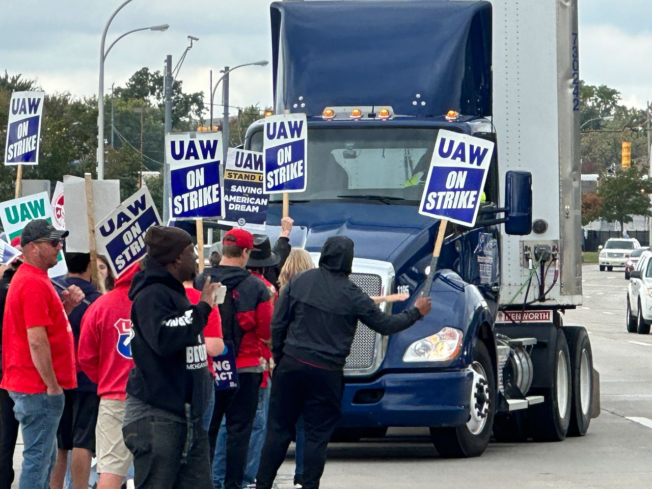 wsws.org - Ford brings K-9 units into Michigan Assembly, as UAW-backed surveillance regime intensifies