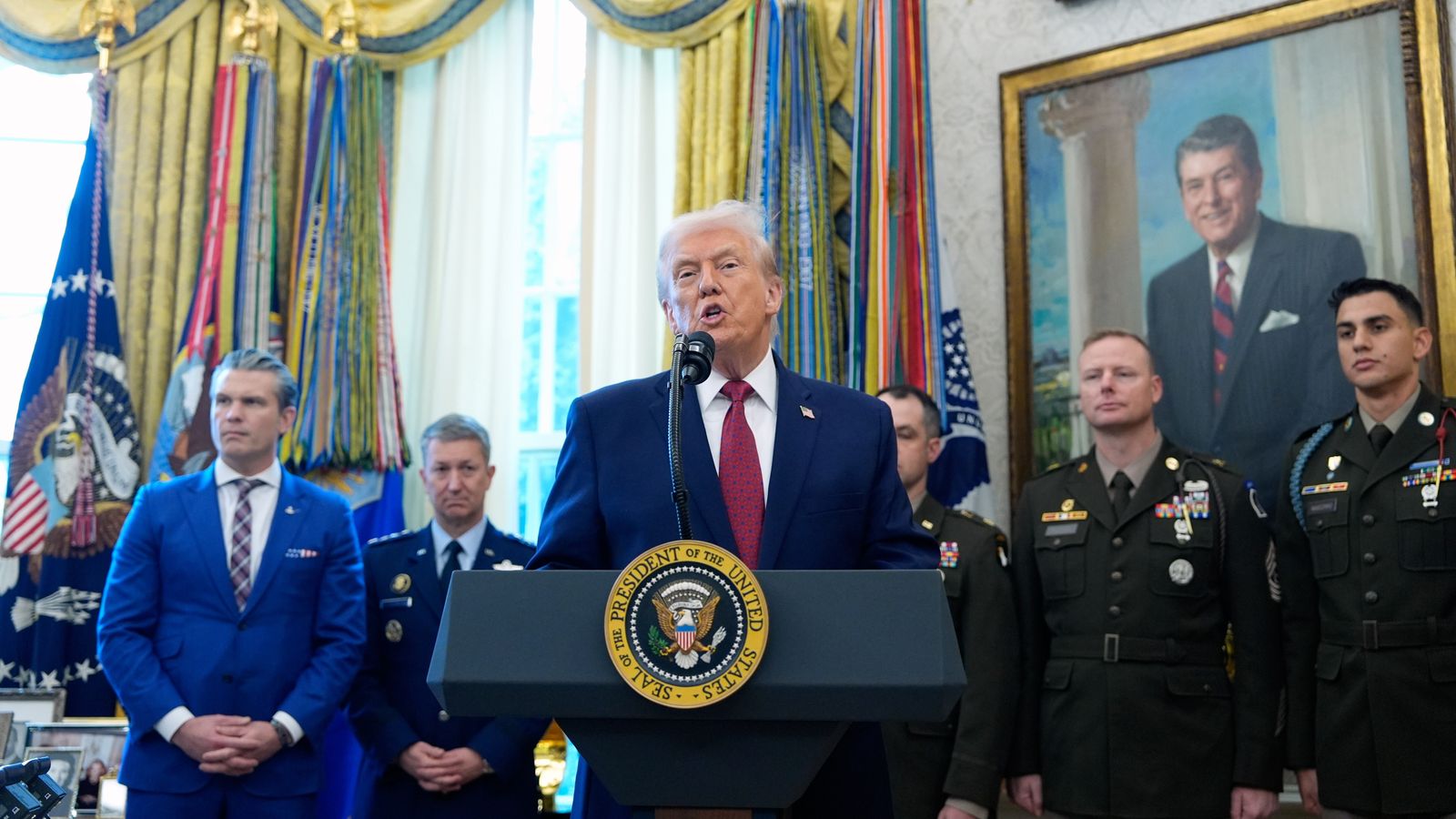 Ein-weiterer-Schritt-in-Richtung-Krieg-Trump-ordnet-totale-Blockade-von-venezolanischem-l-an